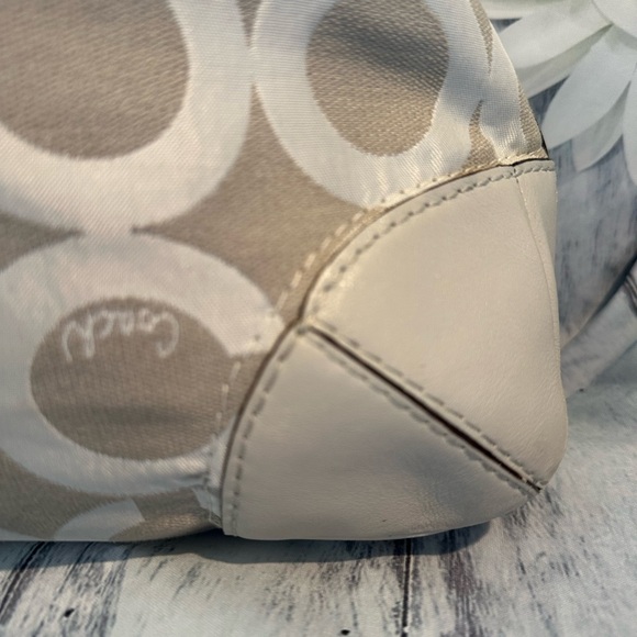 ❤️REDUCED❤️Coach Peyton Cream/Tan Hobo Bag EUC - Picture 12 of 15